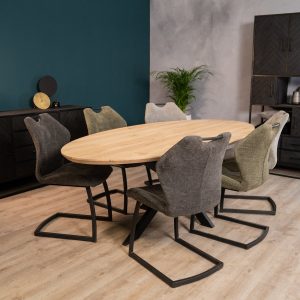 Eettafel Vigo | Eikenhout | Basic | Magazijn leegverkoop