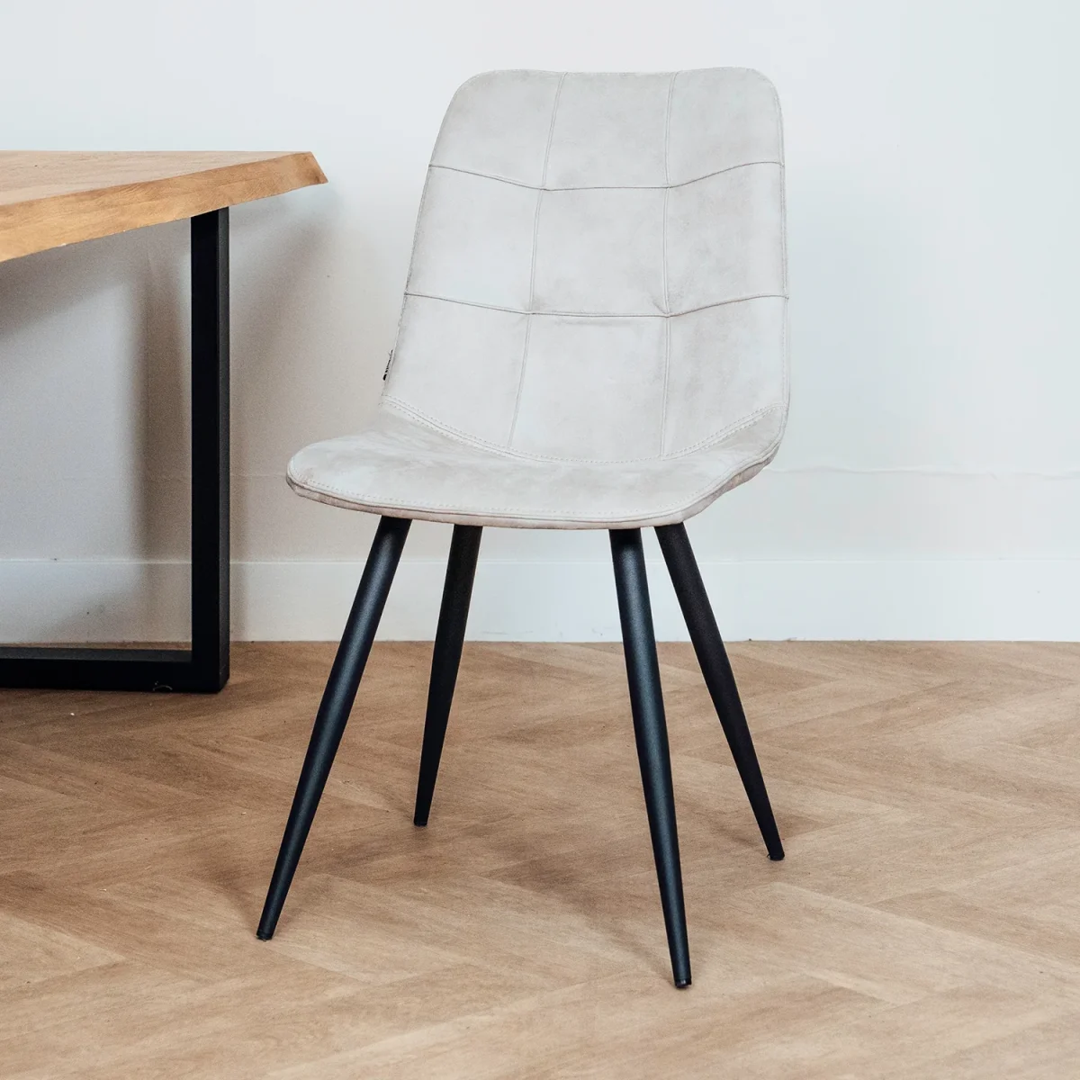 Eetkamerstoel Peak | Sand | Magazijn leegverkoop