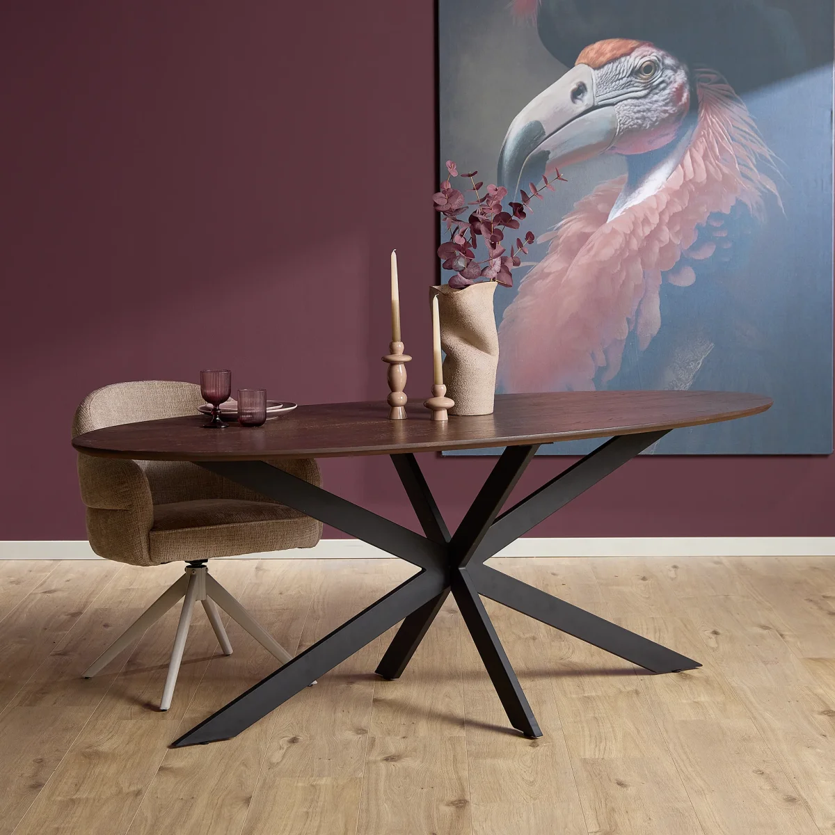 Eiken eettafel Ferris Bruin | Ovaal | Onderstel Zwart