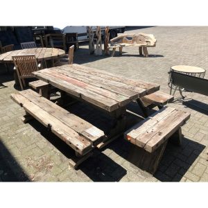 Robuuste picknick tuintafel